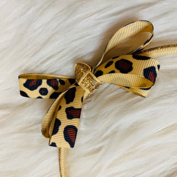 Head band cheetah design and gold glitter of top - Picture 3 of 5